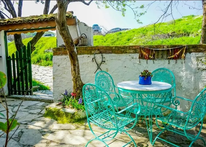 Zeytinli Konak Guest house