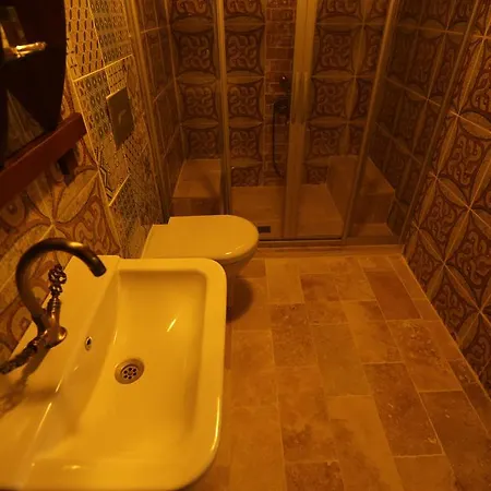 Konukevi Zeytinli Konak